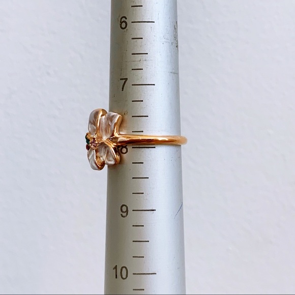 Rose Gold White Floral Cz Romantic Ring - Picture 7 of 8